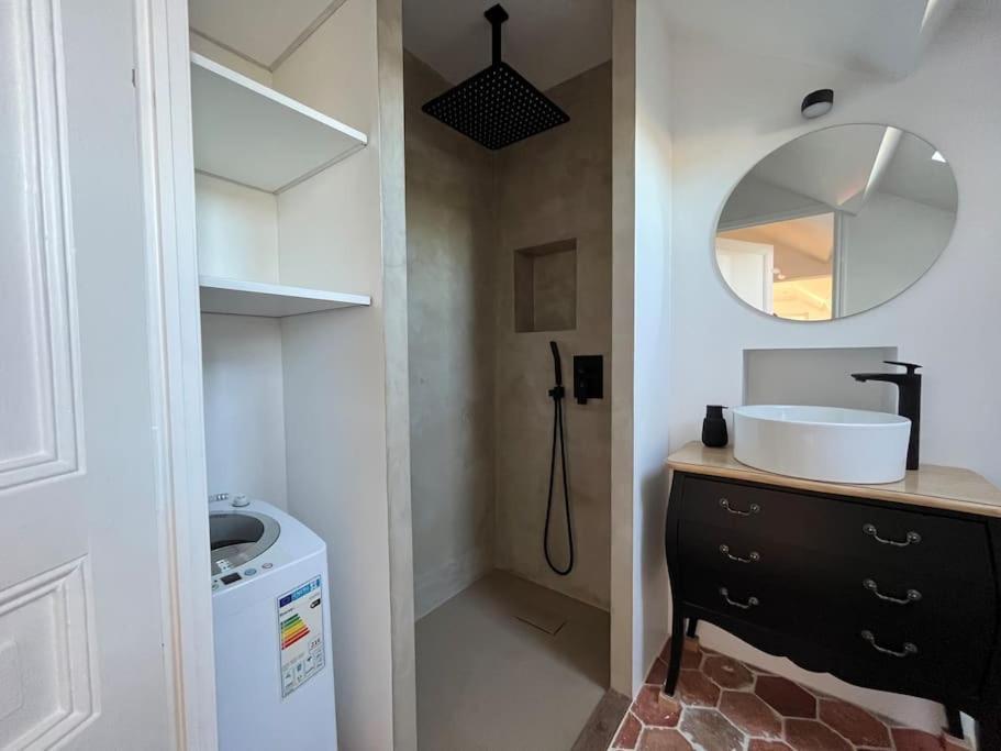 Sur Les Toits De Fontainebleau - Hypercentre Apartment Bagian luar foto
