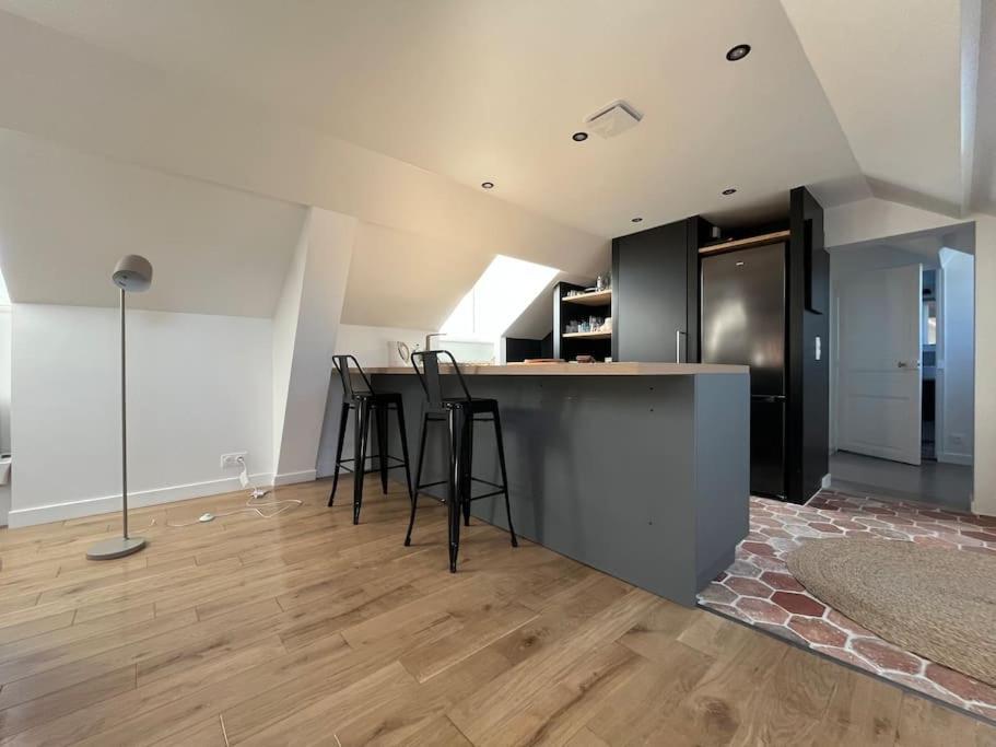 Sur Les Toits De Fontainebleau - Hypercentre Apartment Bagian luar foto