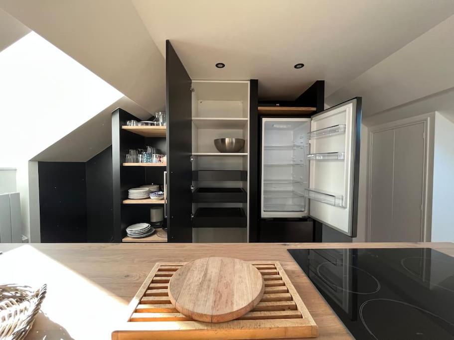 Sur Les Toits De Fontainebleau - Hypercentre Apartment Bagian luar foto