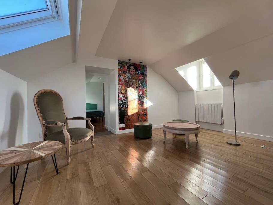 Sur Les Toits De Fontainebleau - Hypercentre Apartment Bagian luar foto