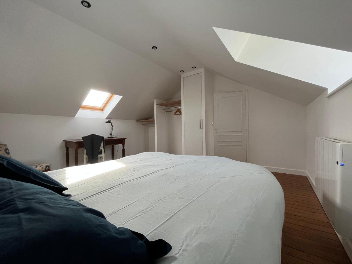 Sur Les Toits De Fontainebleau - Hypercentre Apartment Bagian luar foto