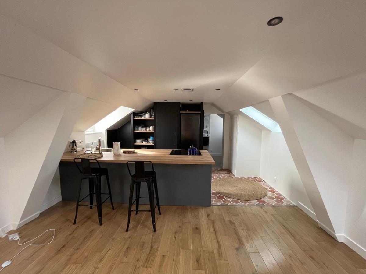 Sur Les Toits De Fontainebleau - Hypercentre Apartment Bagian luar foto